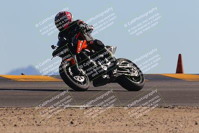 media/Nov-06-2022-SoCal Trackdays (Sun) [[208d2ccc26]]/Turn 9 (1pm)/